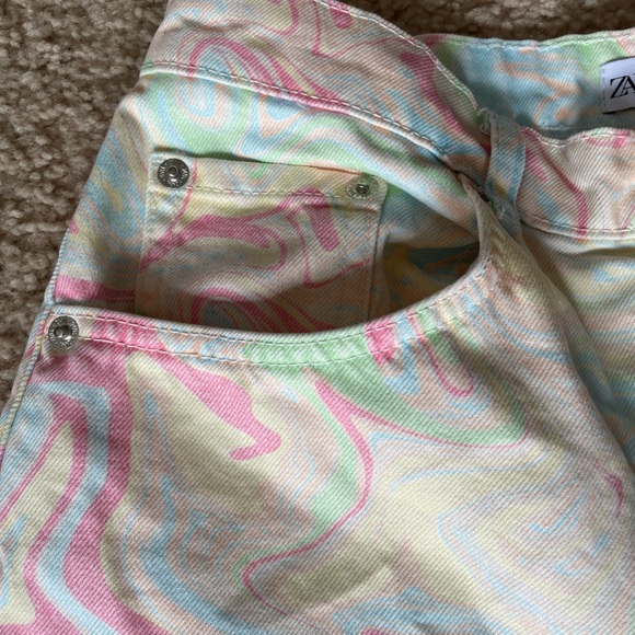 Zara High Rise Marble print shirts - Picture 2 of 7